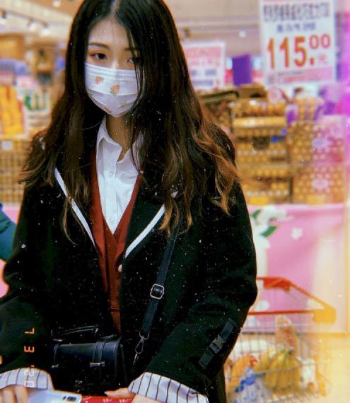 美女裸胸不打马赛克_1080电影在线观看